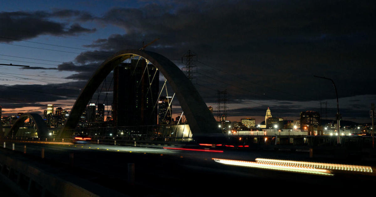 Metal stolen from Los Angeles’ iconic 6th Street Bridge leaves landmark in darkness