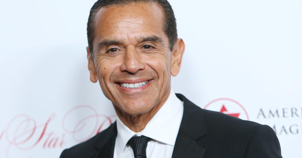 Former Los Angeles Mayor Antonio Villaraigosa runs for California governor