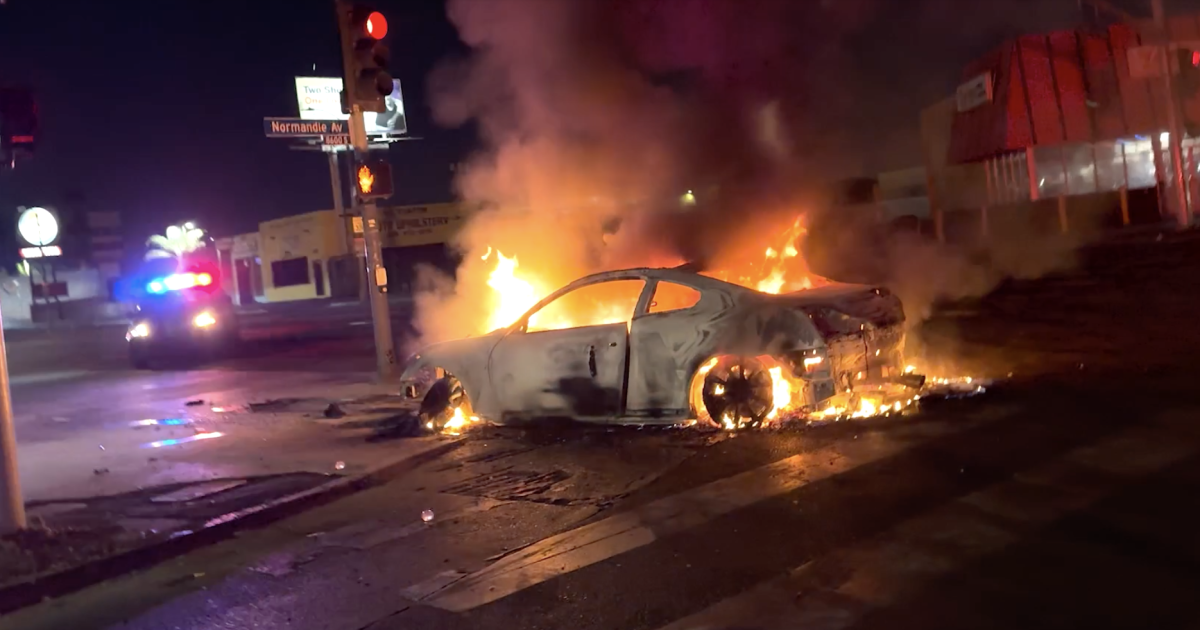 15-year-old boy killed in violent street protests in Los Angeles